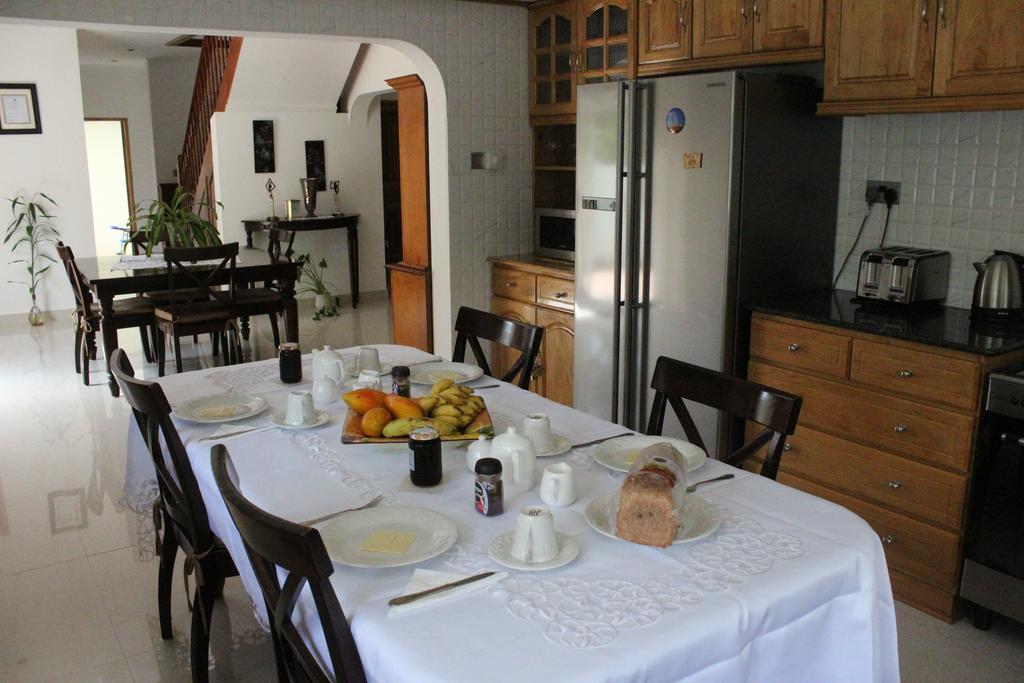 Julie'S Holiday Home Pointe Au Sel ภายนอก รูปภาพ